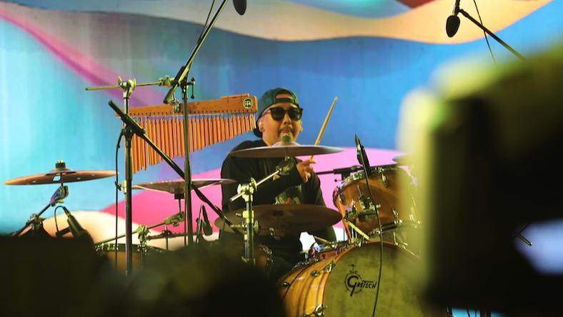 摇滚大哥上任后,大厂为00后拼了